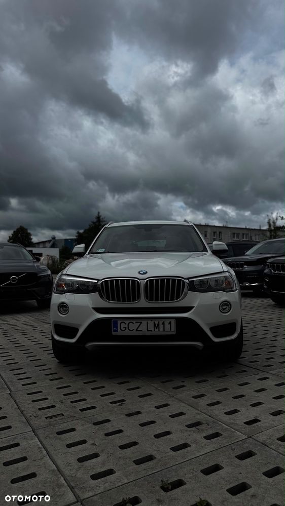 BMW X3 xDrive28i Advantage sport - 2
