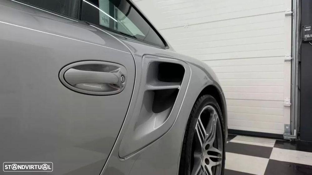 Porsche 997 Turbo Tiptronic - 10