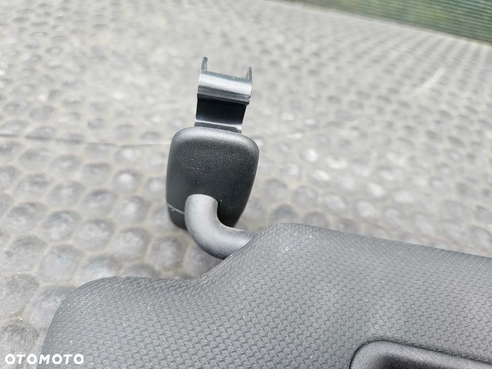 Daszek Słonecznik 8K0857551 8K0857552 Czarne S-Line Oslona Przeciwsloneczna Haczyk Lewa Prawa AUDI A4 B8 - 7