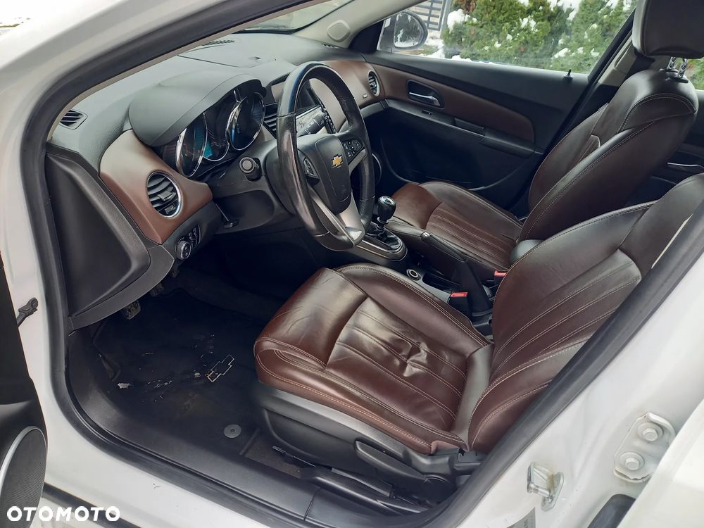 Chevrolet Cruze 1.4 T LT+ - 23