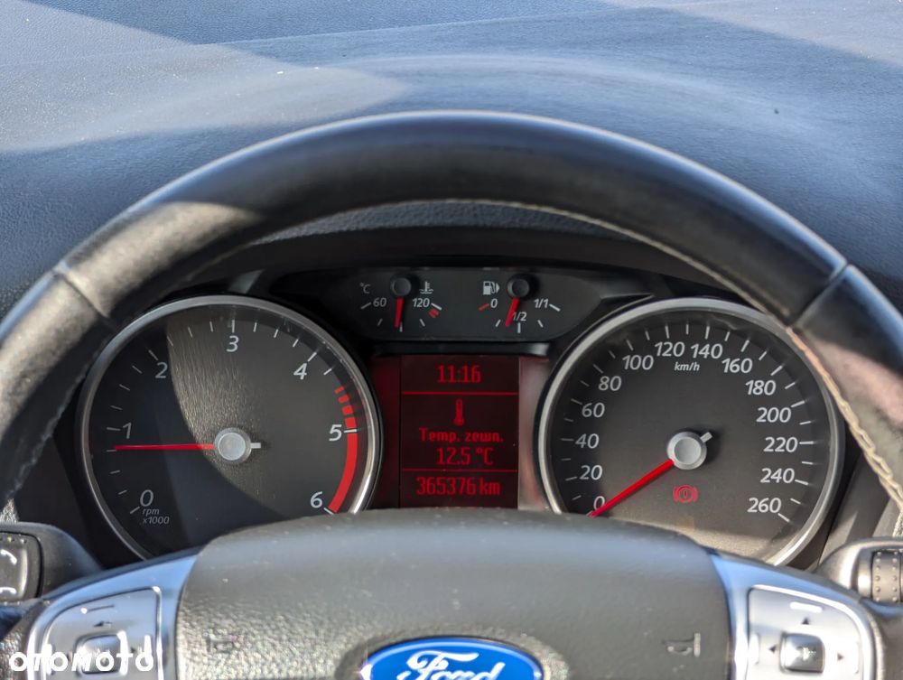 Ford S-Max 2.0 TDCi DPF Titanium - 28