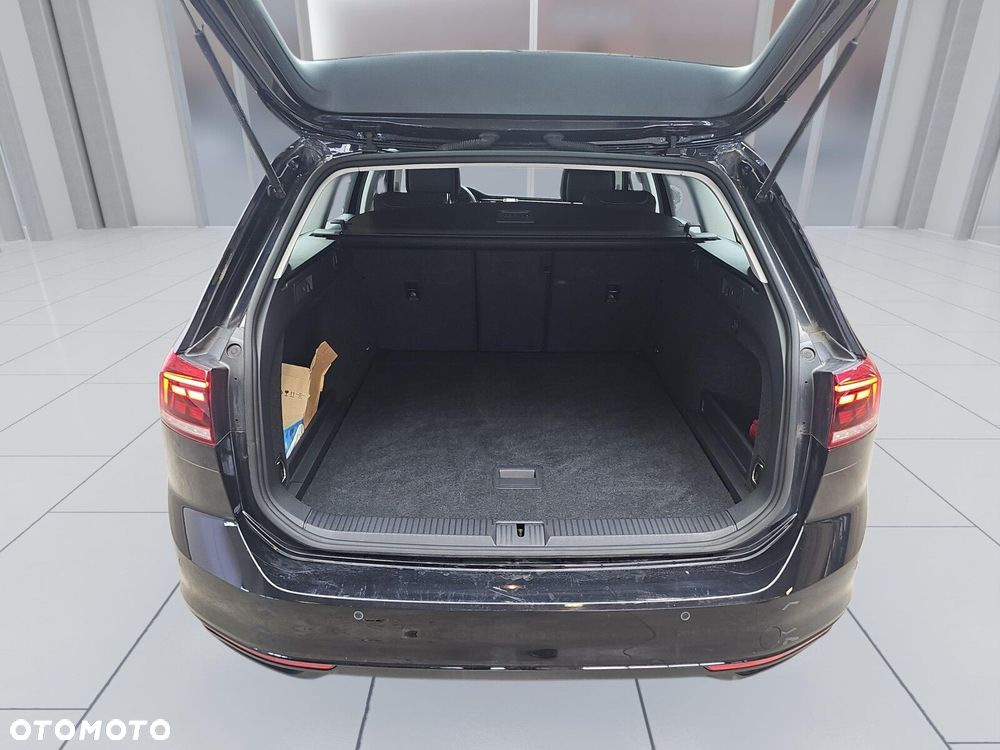 Volkswagen Passat Variant 1.5 TSI EVO Business DSG - 20