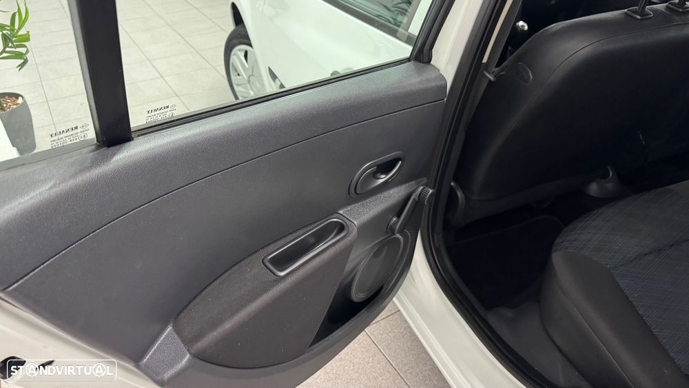 Renault Clio 1.2 16V Dynamique - 34