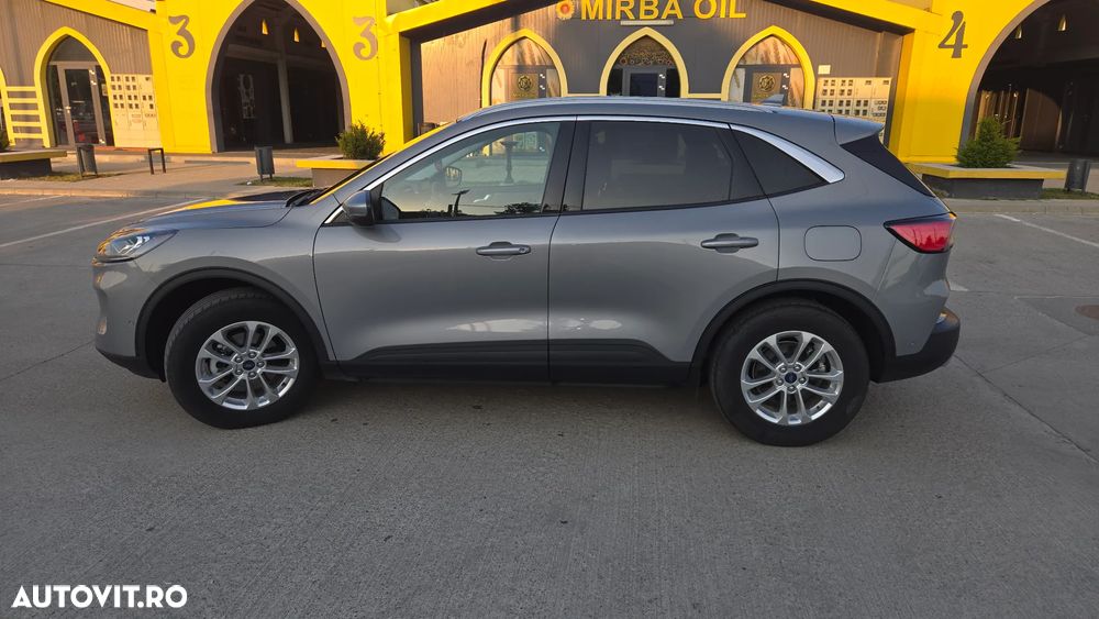 Ford Kuga - 2