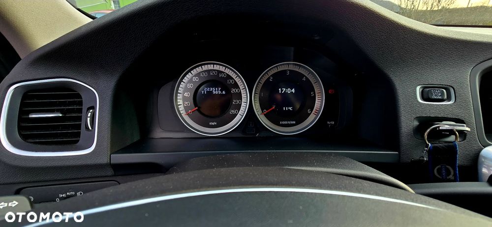 Volvo V60 D4 R-Design Summum - 13