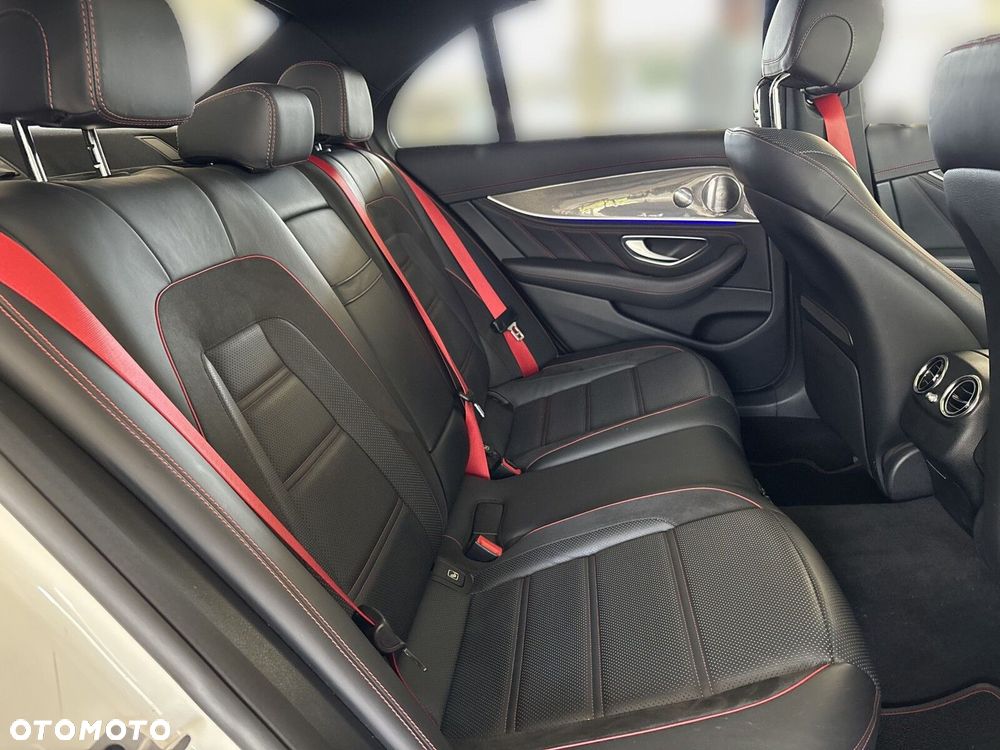 Mercedes-Benz Klasa E AMG 53 4-Matic+ - 22