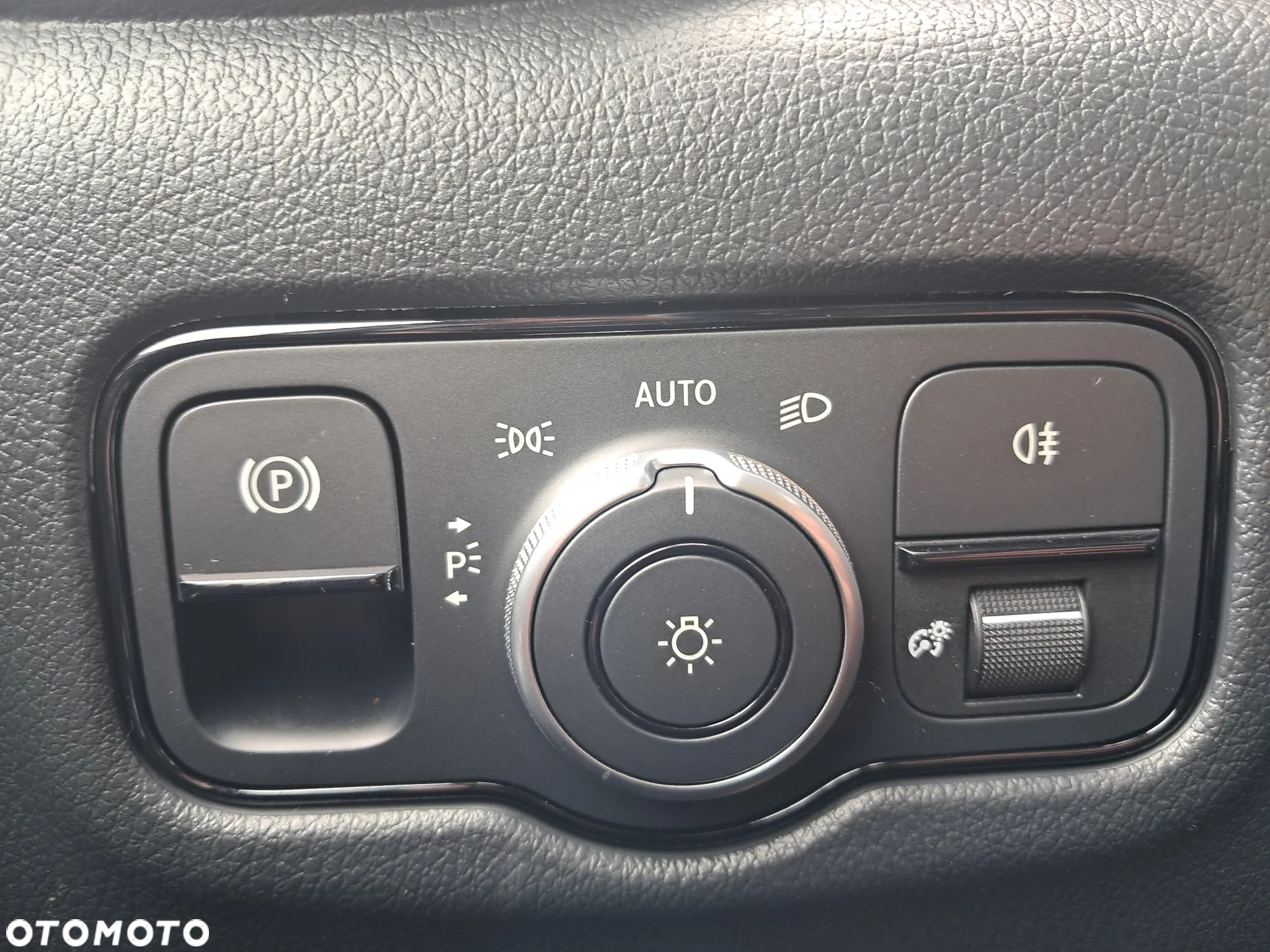 Mercedes-Benz Vito 116 CDI Furgon PRO Long 3200 mm - 16