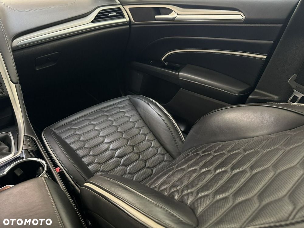 Ford Mondeo Vignale 2.0 TDCi PowerShift - 24