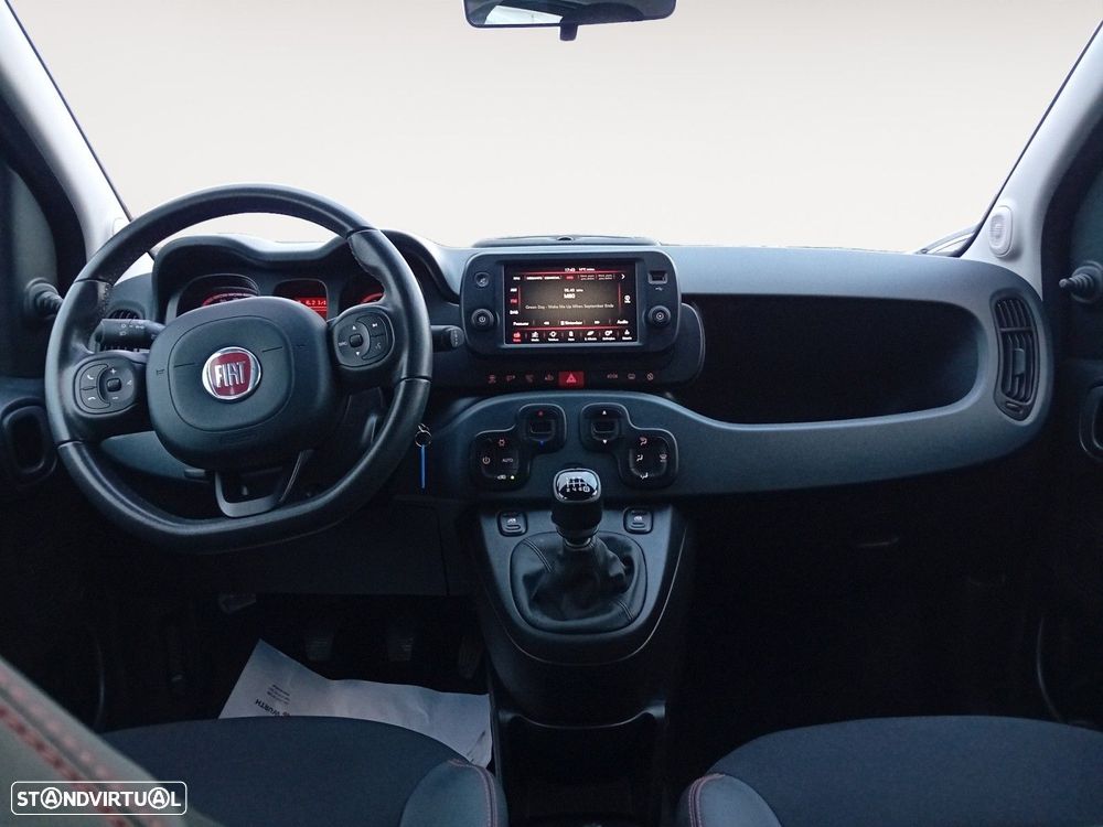 Fiat Panda 1.0 Hybrid (RED) — fotografia 10