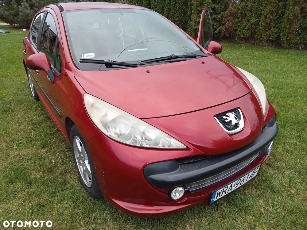 Peugeot 207 1.4 16V Trendy - 21