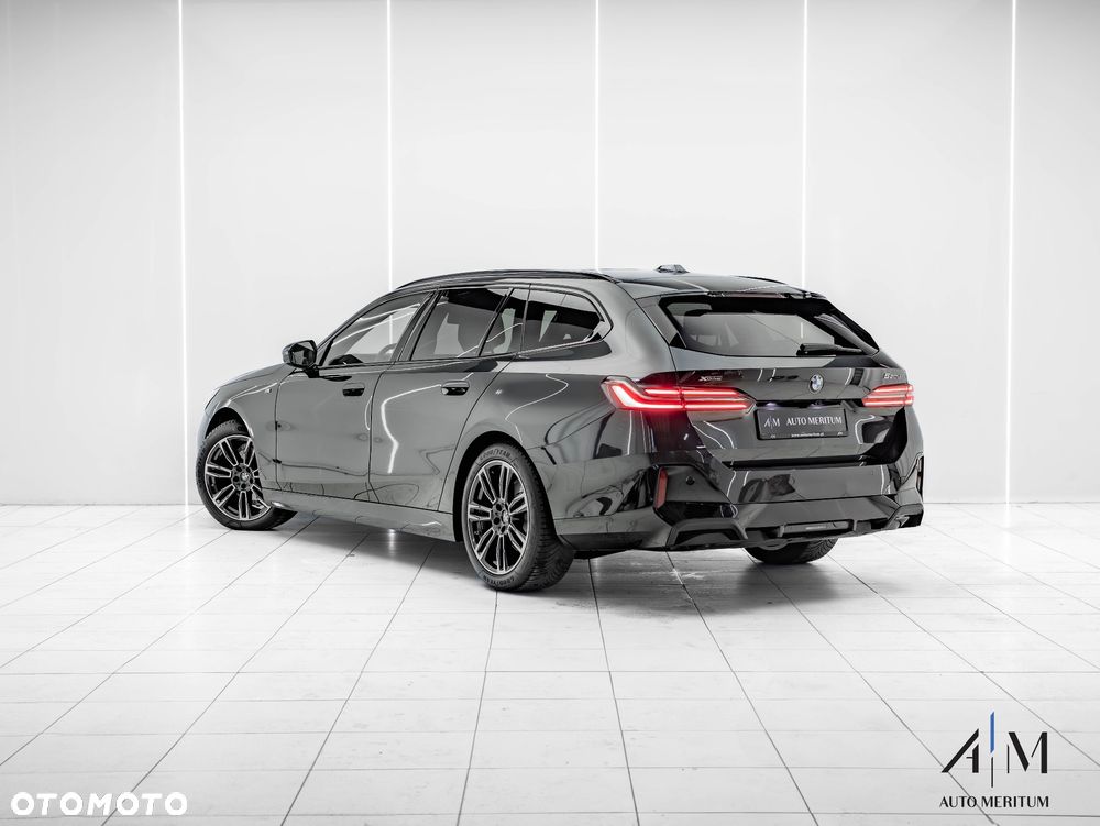 BMW Seria 5 520d xDrive - 12
