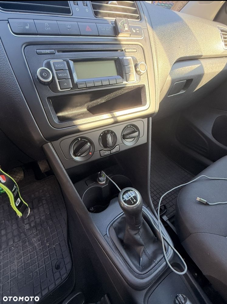 Volkswagen Polo - 5