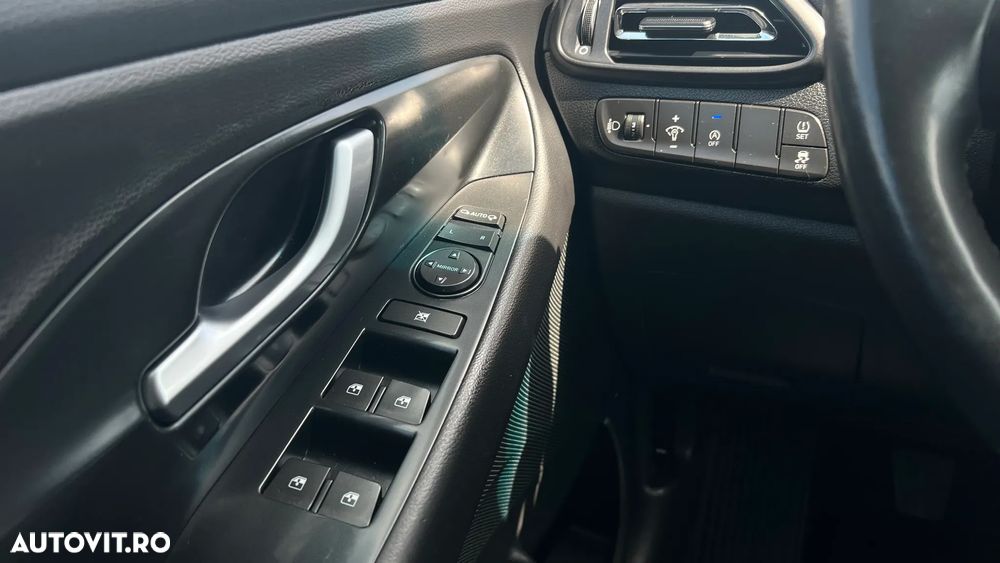 Hyundai i30 - 21
