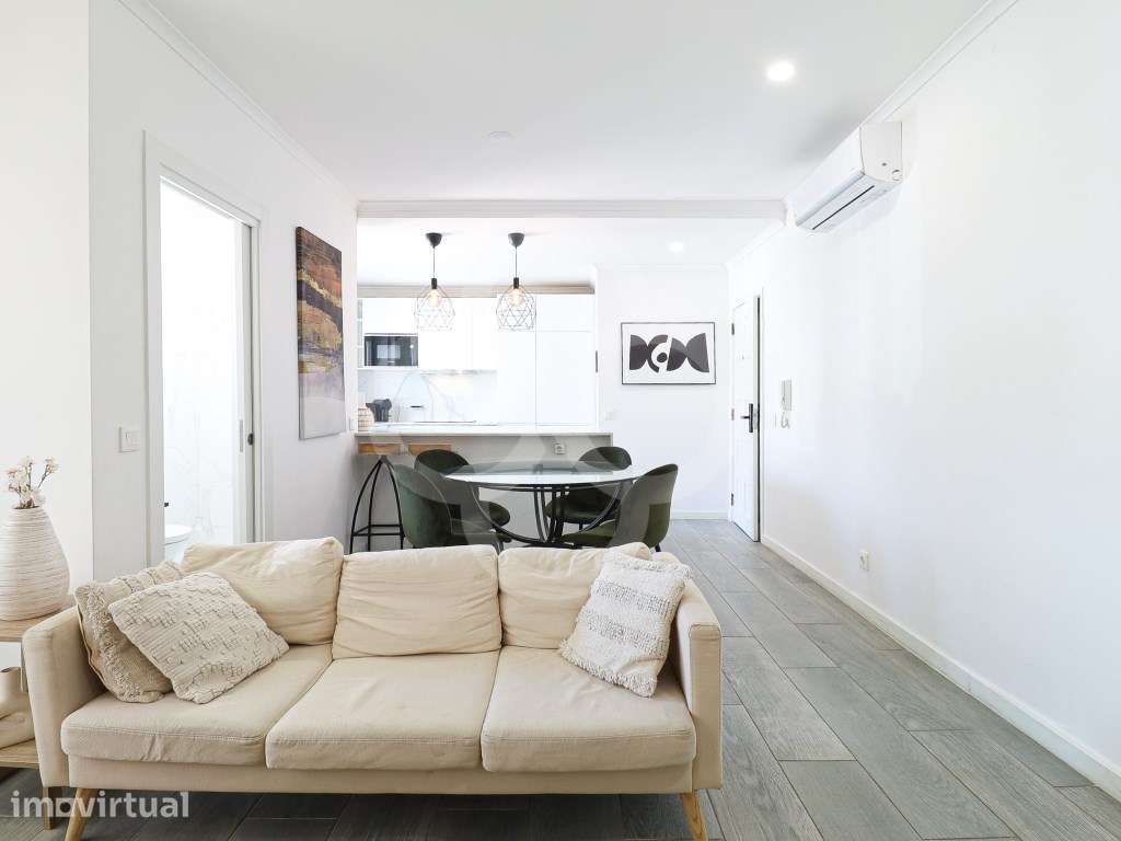 Apartamento T2 totalmente remodelado e equipado no Largo do Rato em... - Grande imagem: 5/30