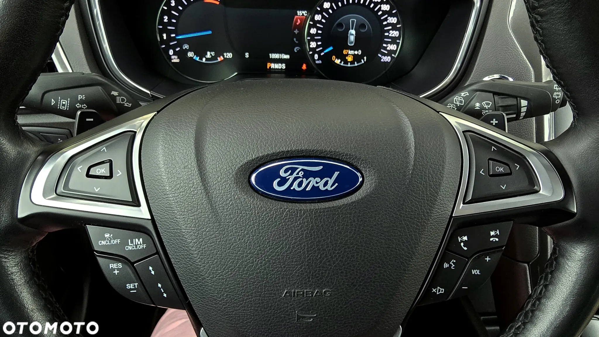 Ford Mondeo 2.0 EcoBlue Titanium - 28