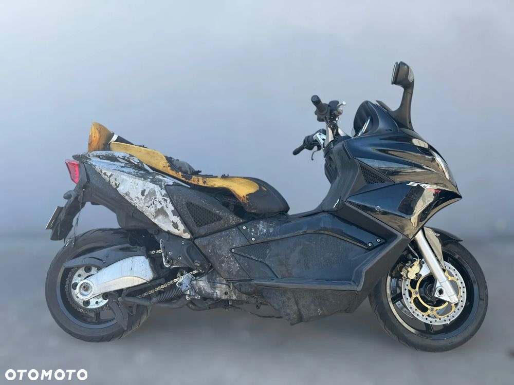 Aprilia SRV 850 - 37