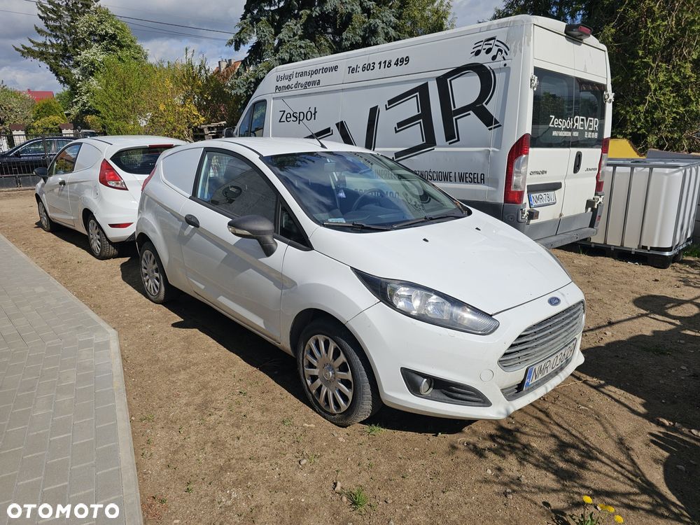 Ford Fiesta - 2