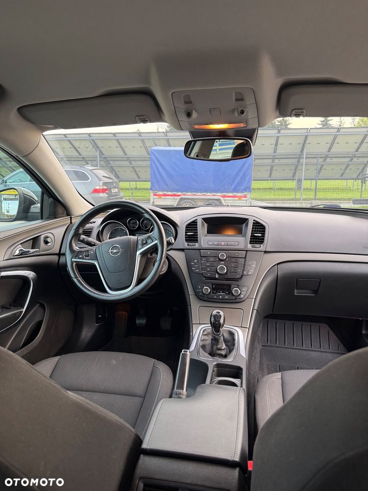 Opel Insignia 2.0 CDTI - 12