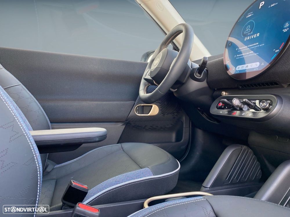 MINI 3 Portas Cooper SE Classic M - 16