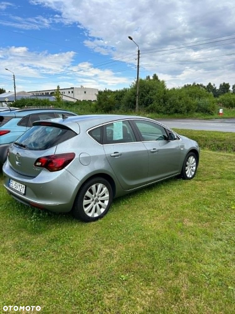 Opel Astra 1.4 Turbo Design Edition - 3