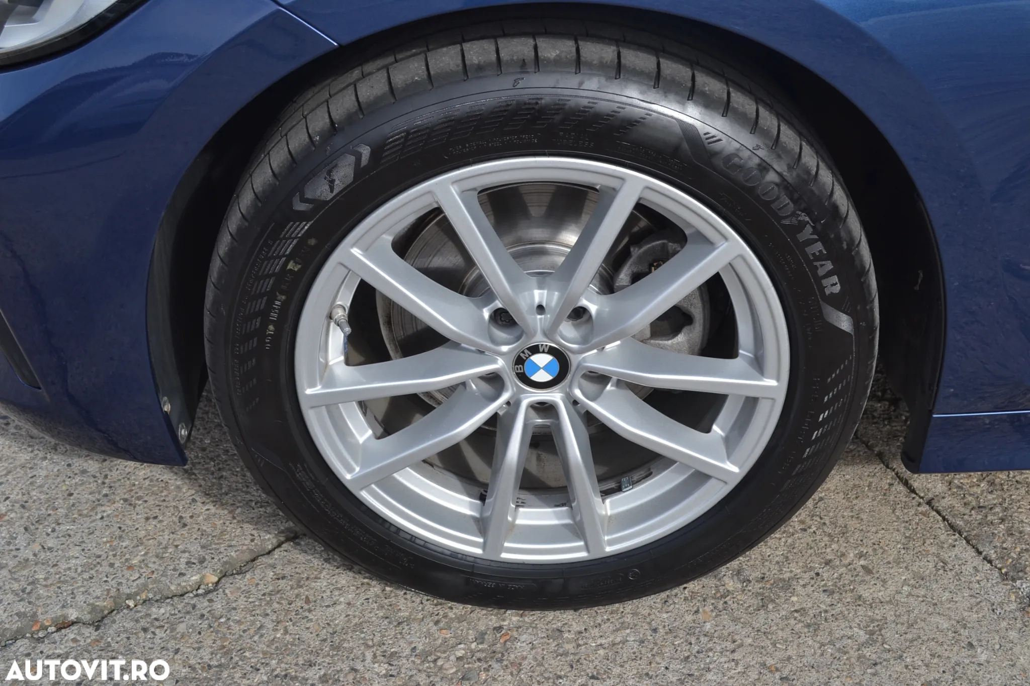 BMW Seria 3 320d xDrive AT MHEV - 39