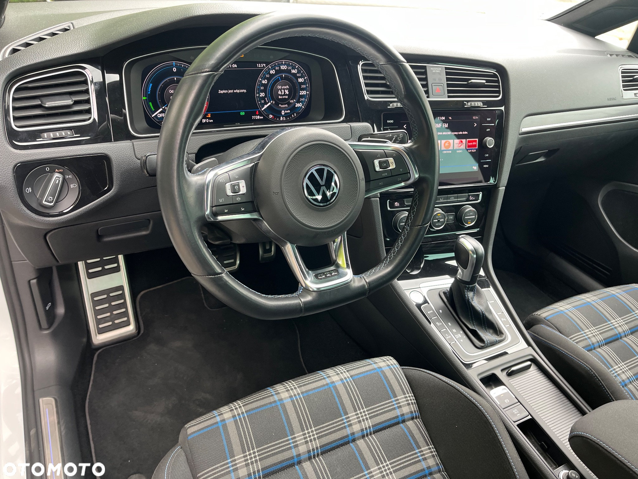 Volkswagen Golf 1.5 eHybrid OPF DSG Edition 50 - 9