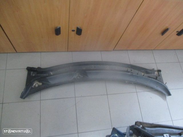 Grelha Friso 66862JD900 NISSAN QASHQAI 2007 FRENTE NISSAN QASHQAI 1 FASE 1 2008 1.5DCI 105CV 5P CINZENTO TORPEDO - 1