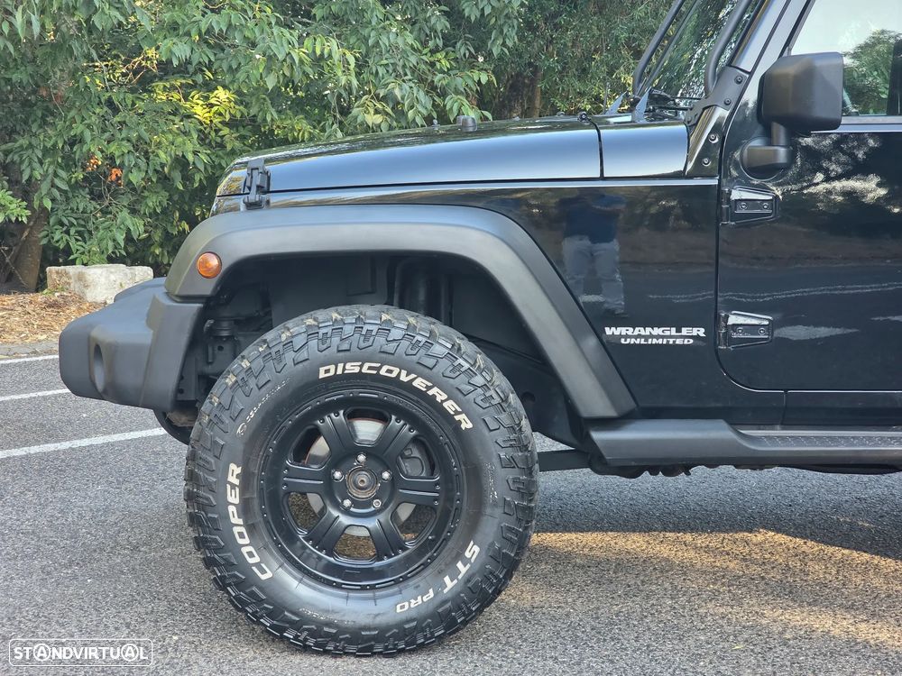 Jeep Wrangler Unlimited 2.8 CRD ATX Sahara - 13
