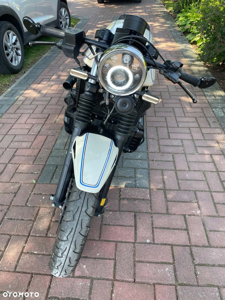 BMW Inny - 4