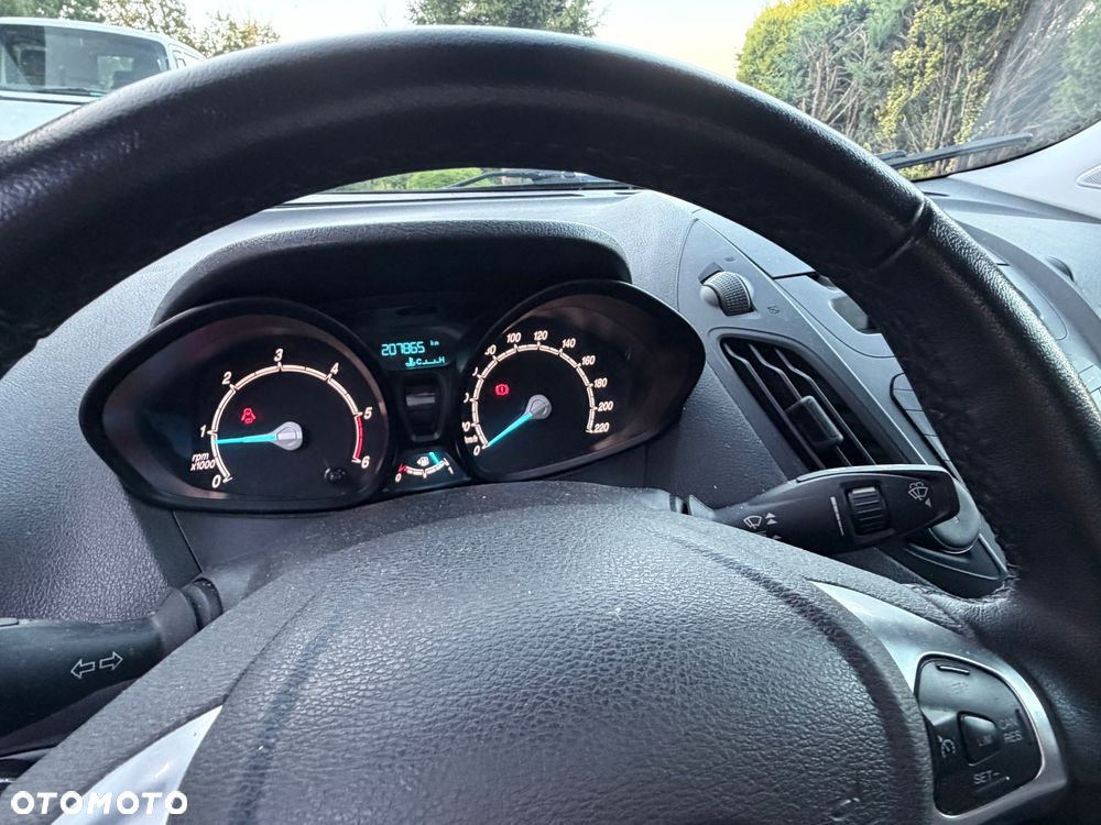 Ford Tourneo Courier 1.5 TDCi Trend - 11