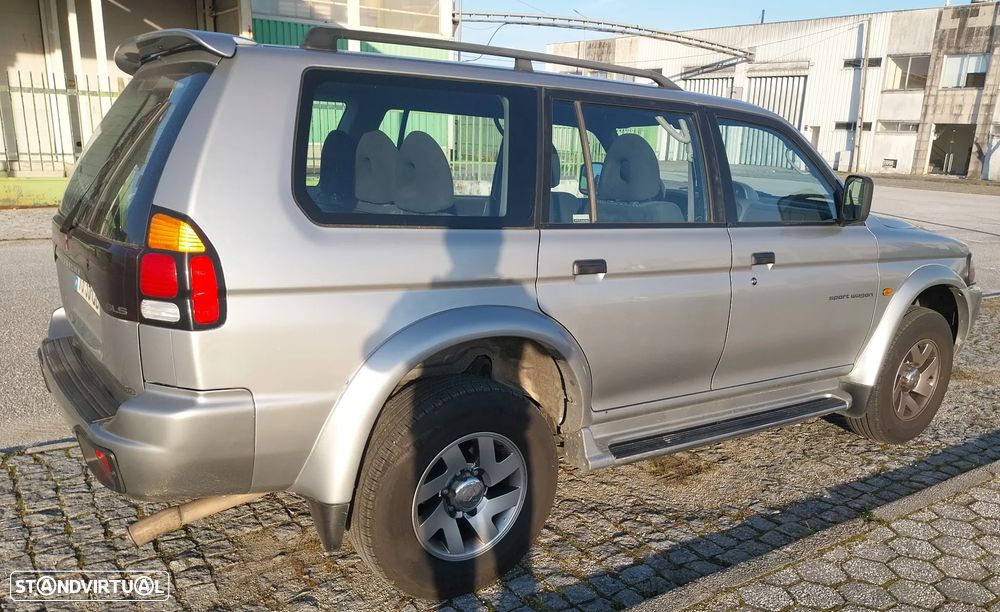 Mitsubishi Pajero Sport 2.5 TD GLS - 4