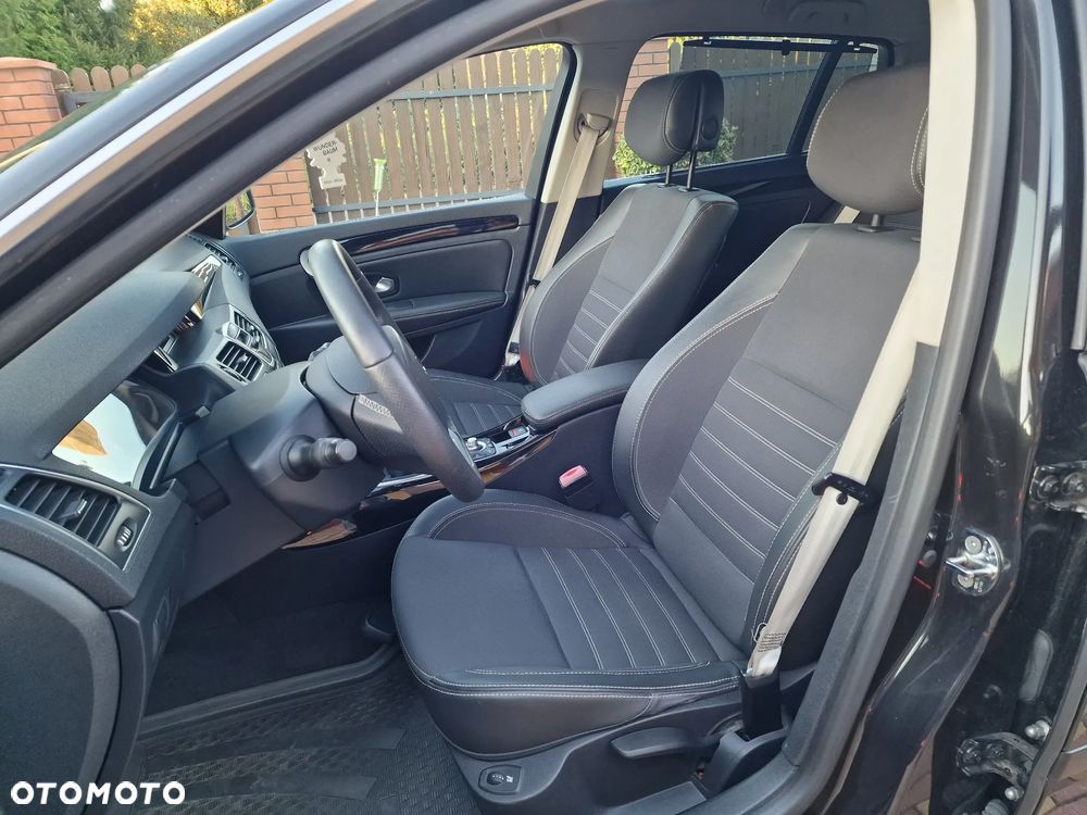 Renault Laguna 2.0 dCi Bose Edition - 8
