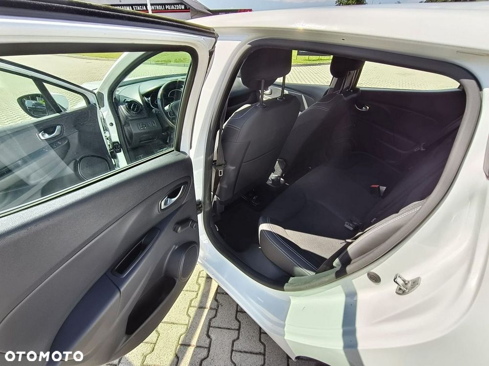 Renault Clio - 16