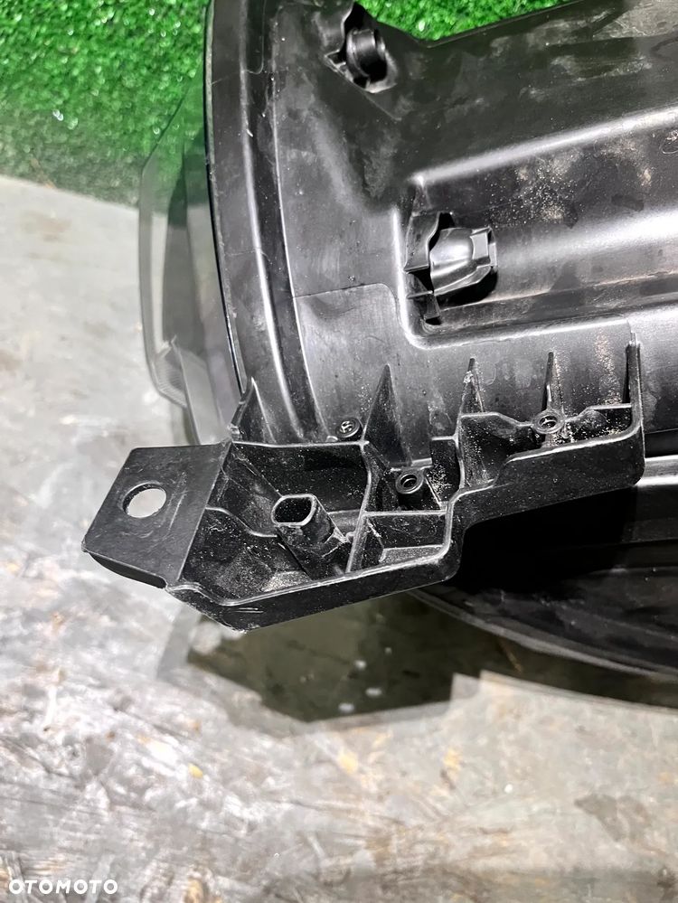RENAULT TRAFIC III 2-GI LIFT 2021- LAMPA PRAWY PRZÓD PRAWA PRZEDNIA LEKKO USZKODZONA KOMPLETNA 260102899R - 14