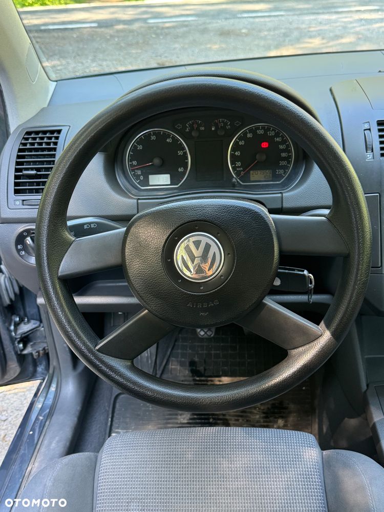Volkswagen Polo 1.4 16V Comfortline - 15