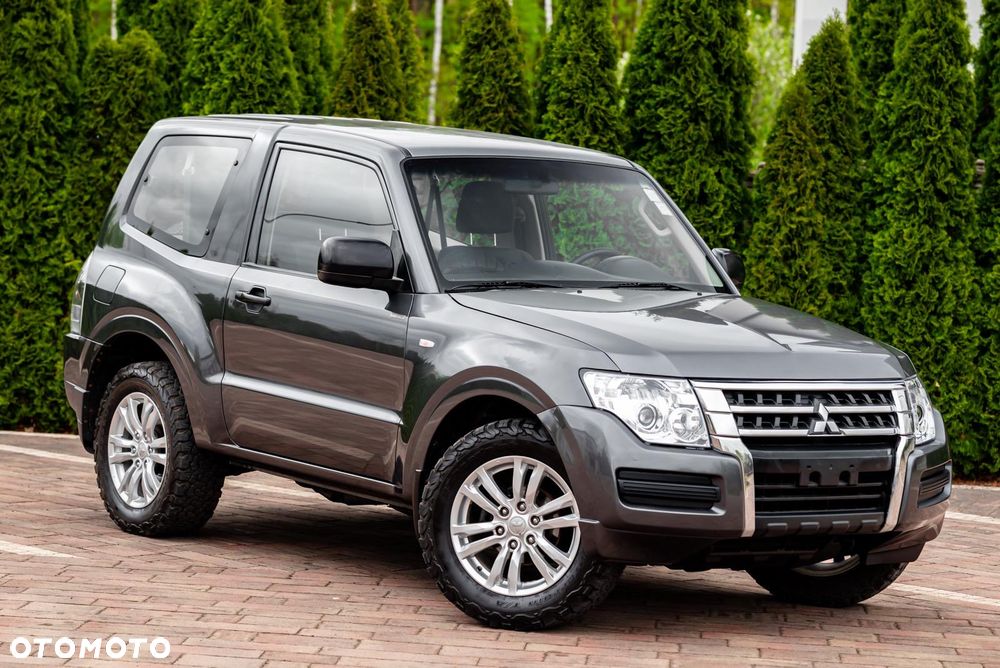 Mitsubishi Pajero 3.2 DI-D Automatik Final Edition - 2
