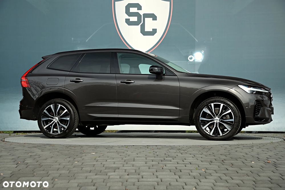 Volvo XC 60 T8 Plug-In Hybrid AWD Ultimate Dark - 10