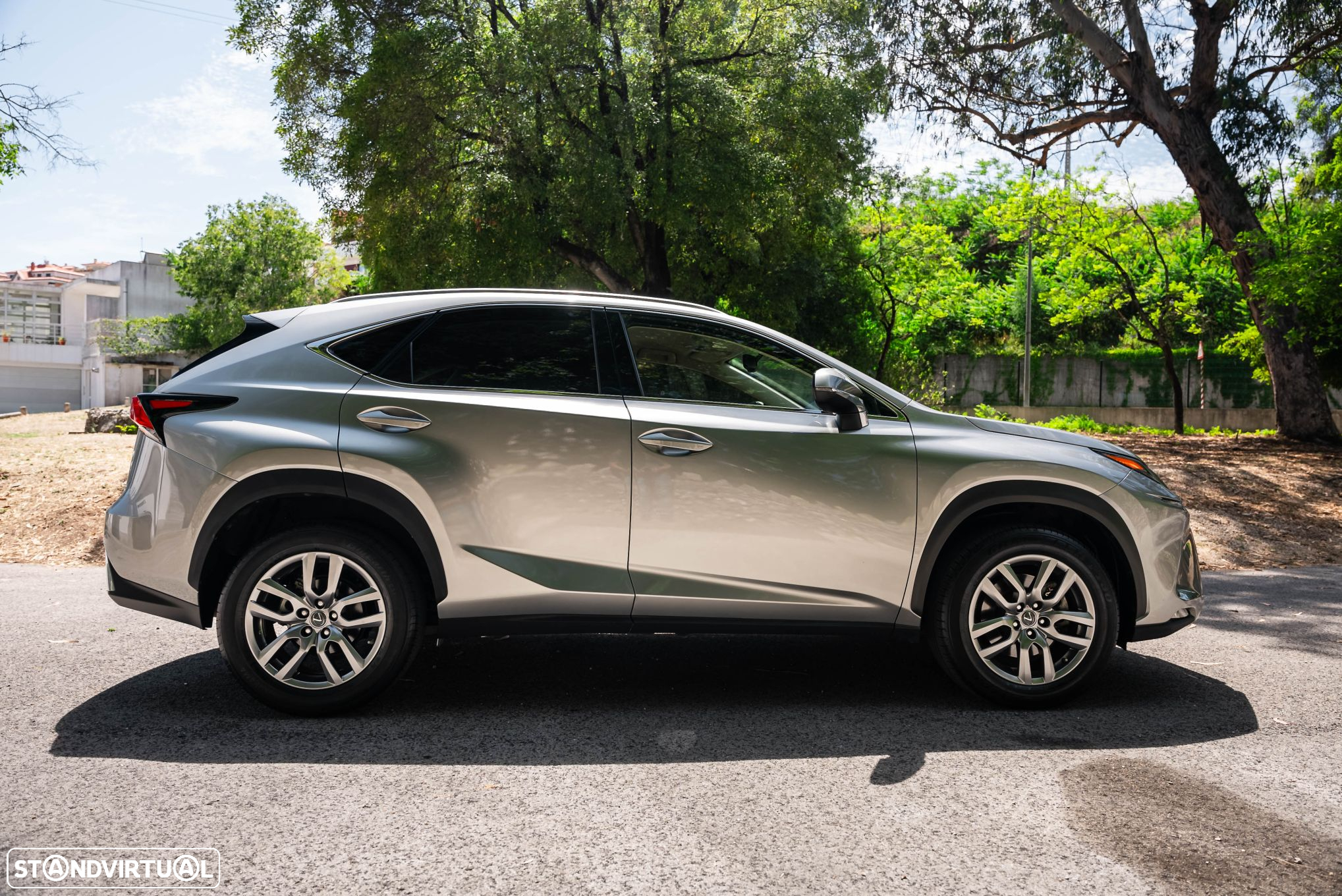 Lexus NX 300h - 3