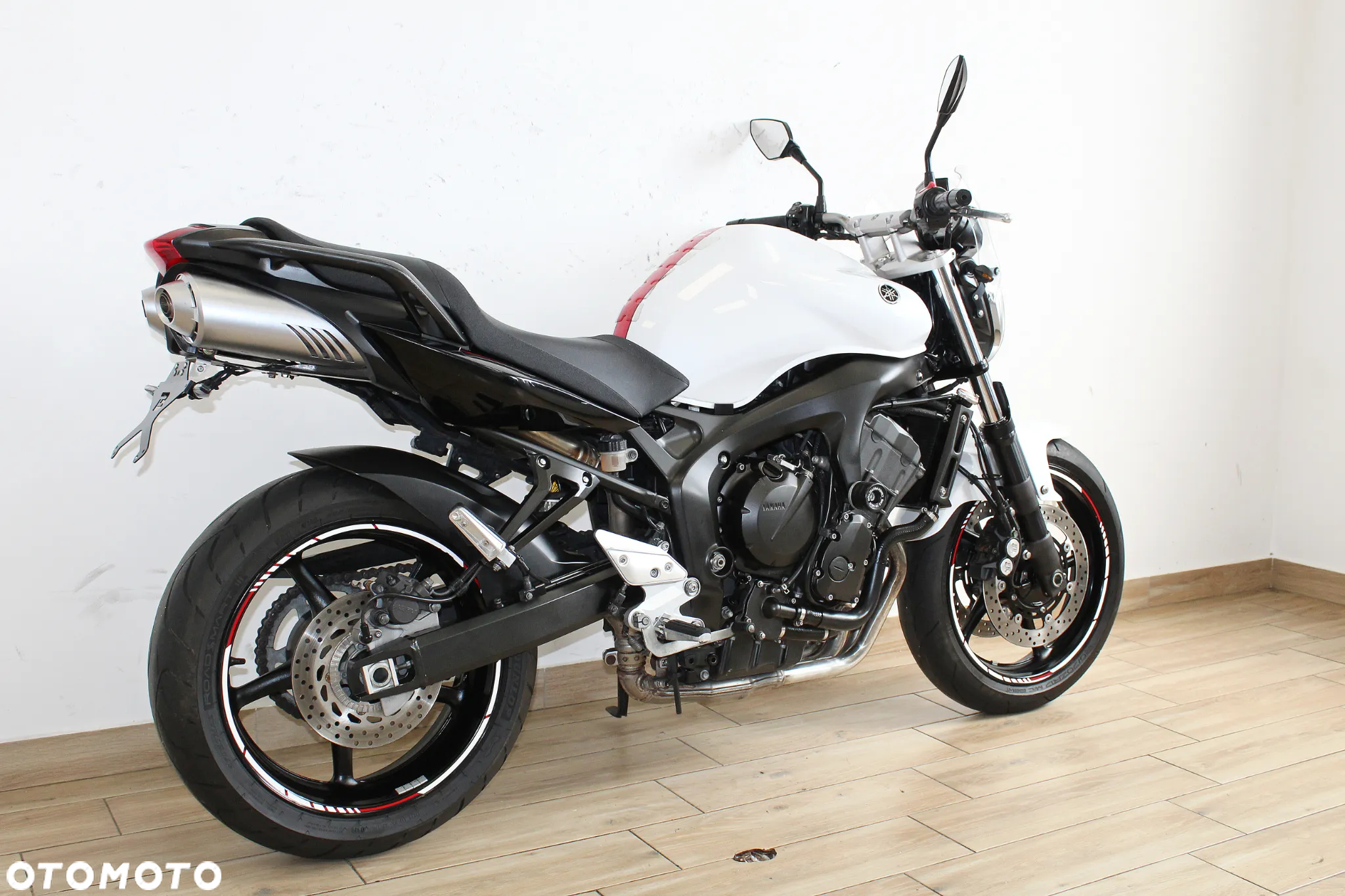Yamaha FZ - 10