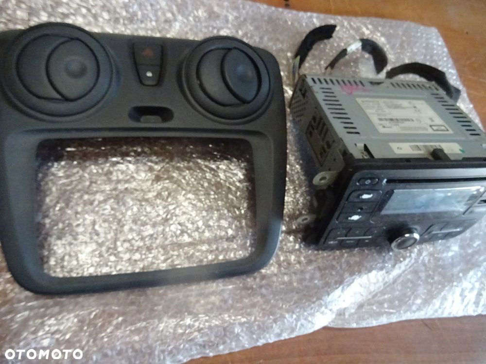 DACIA LODGY DOKKER CD RADIO + RAMKA ORYGINAL ROWNIEZ GLOSNIKI  CZESCI ROZNE - 3