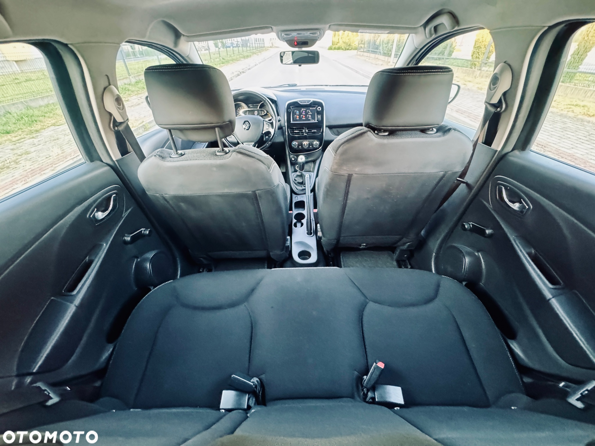 Renault Clio 1.2 16V 75 Life - 31