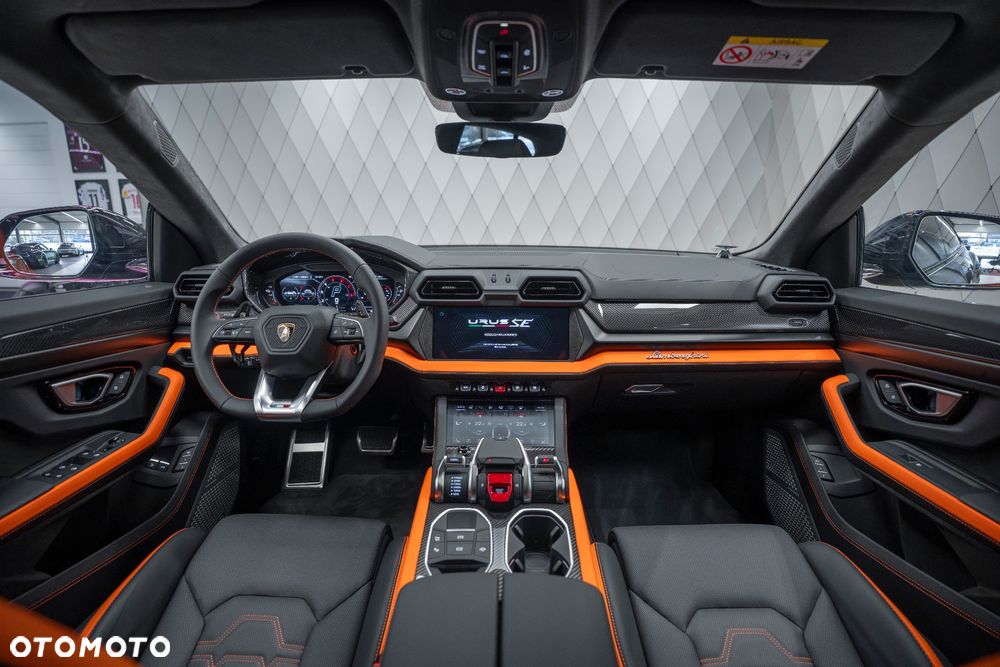 Lamborghini Urus - 19
