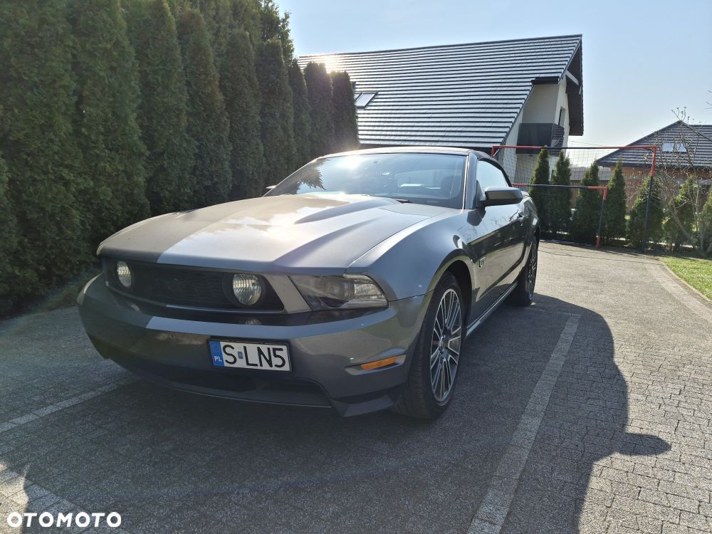 Ford Mustang 4.6 V8 GT Premium - 2