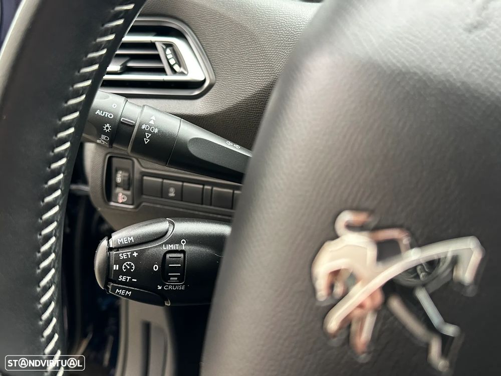 Peugeot 308 SW 1.5 BlueHDi Style - 22