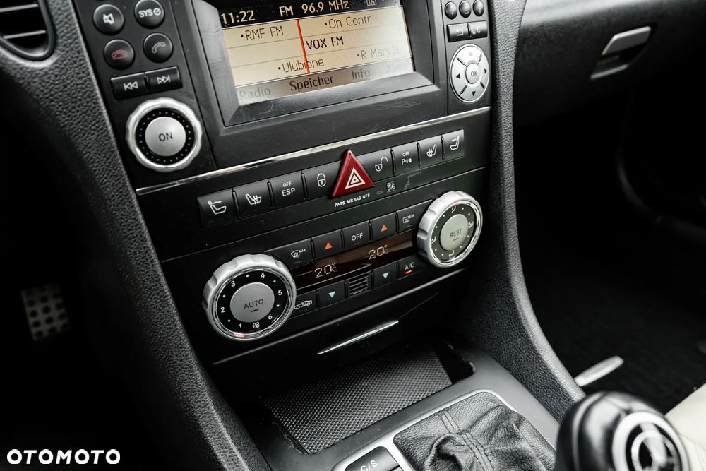Mercedes-Benz SLK 200 BlueEFFICIENCY 7G-TRONIC Roadster pur - 29
