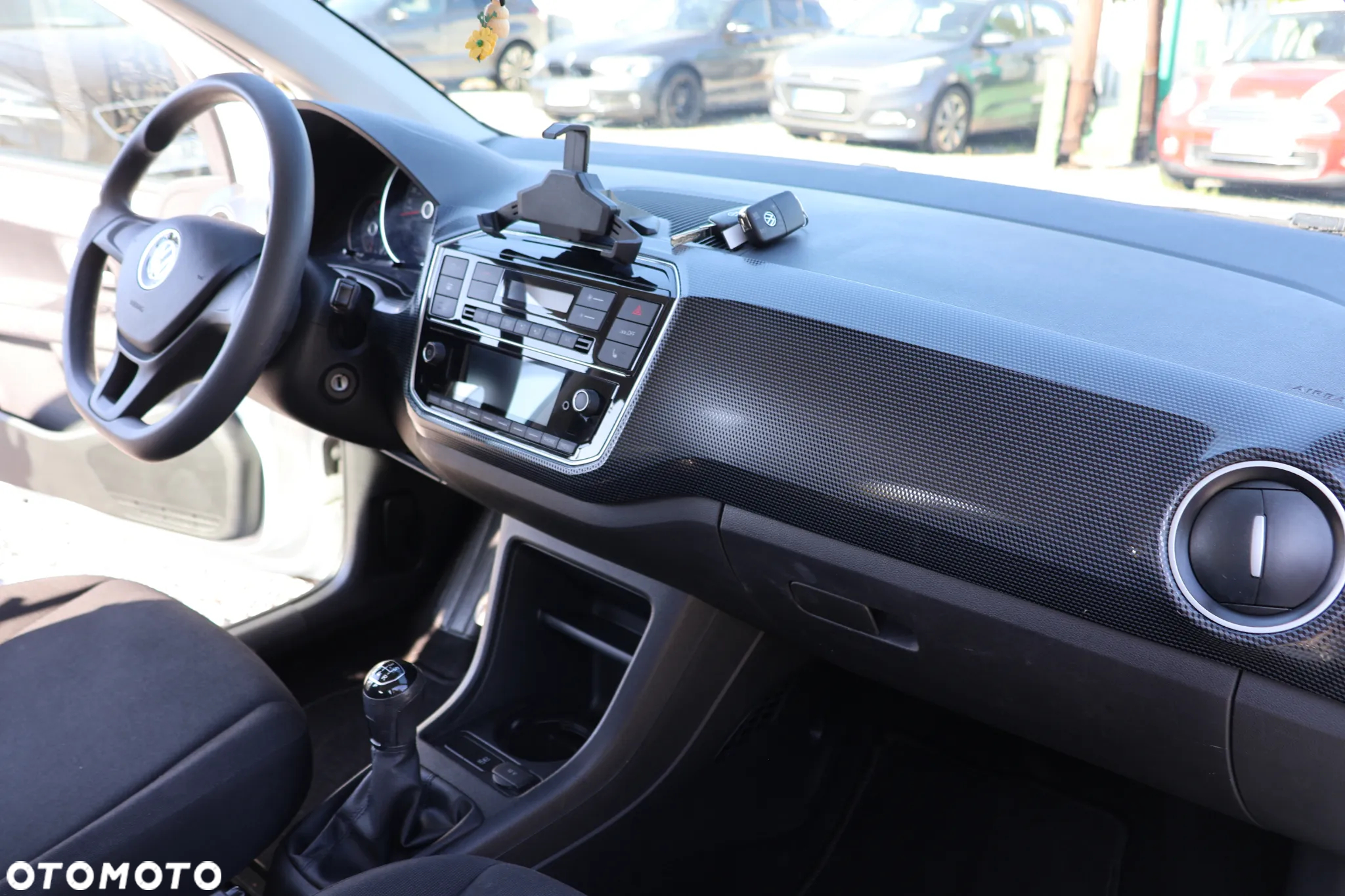 Volkswagen up! 1.0 move - 10