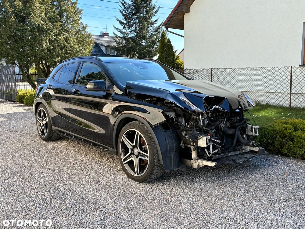 Mercedes-Benz GLA 220 d 4Matic 7G-DCT AMG Line - 1