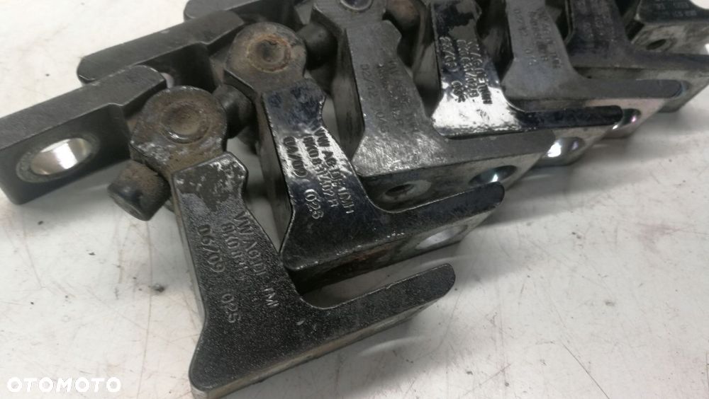 ZAWIAS DRZWI PRAWY AUDI A4 B8 A5 8T Q5 8K0831402B - 2