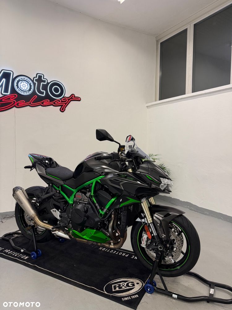 Kawasaki H2 - 2