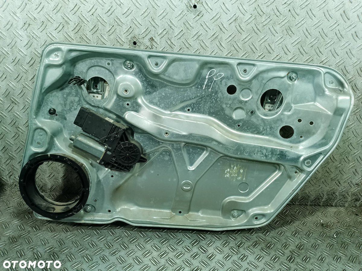 PODNOŚNIK SZYBY PRAWY PRZÓD ZE STELAŻEM VW PASSAT B5 3B4837756A  101434-200 - 1